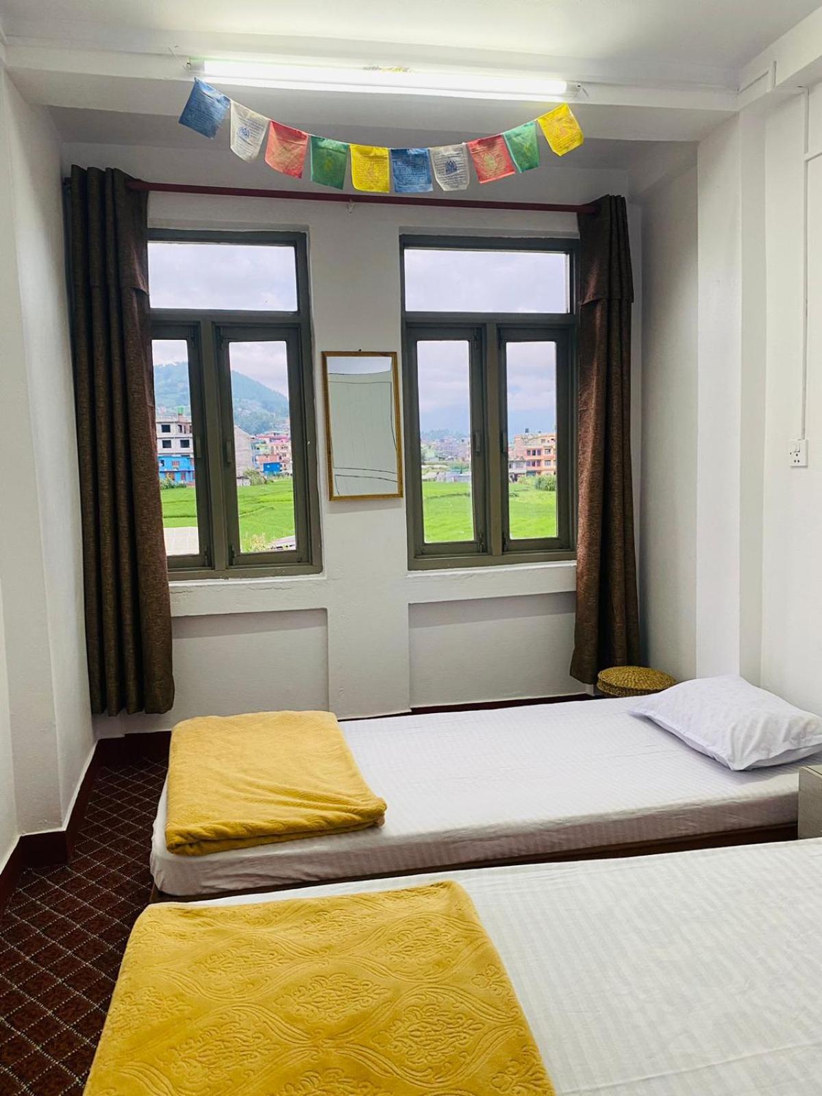 Community Holiday Inn Panaoti Extérieur photo